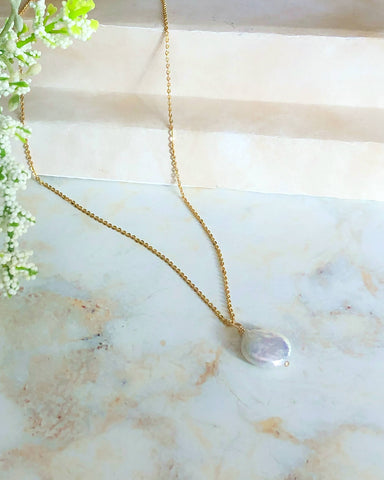 Dainty Coin Pearl Necklace