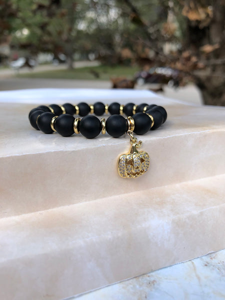 Classy Black Onyx Bracelet in Gold with Interchangeable Charms "Classy Nova"