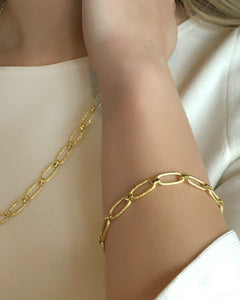 Gold Paperclip Chain Bracelet "KRISTINE" with Magnet Clasp